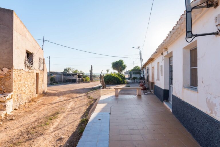 Casa con terreno en venta en Alhama de Murcia, Alhama de Murcia