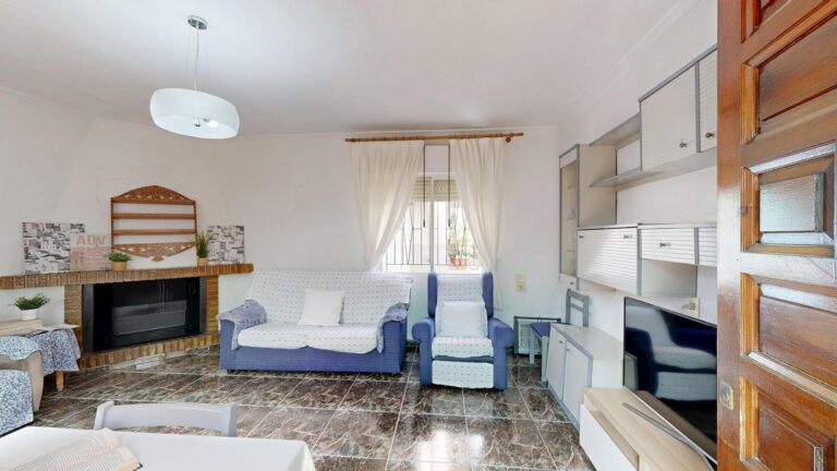 Casa con terreno en venta en La Albatalía, Murcia