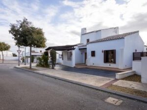 Chalet en venta en EL VALLE GOLF RESORT, BAÑOS Y MENDIGO