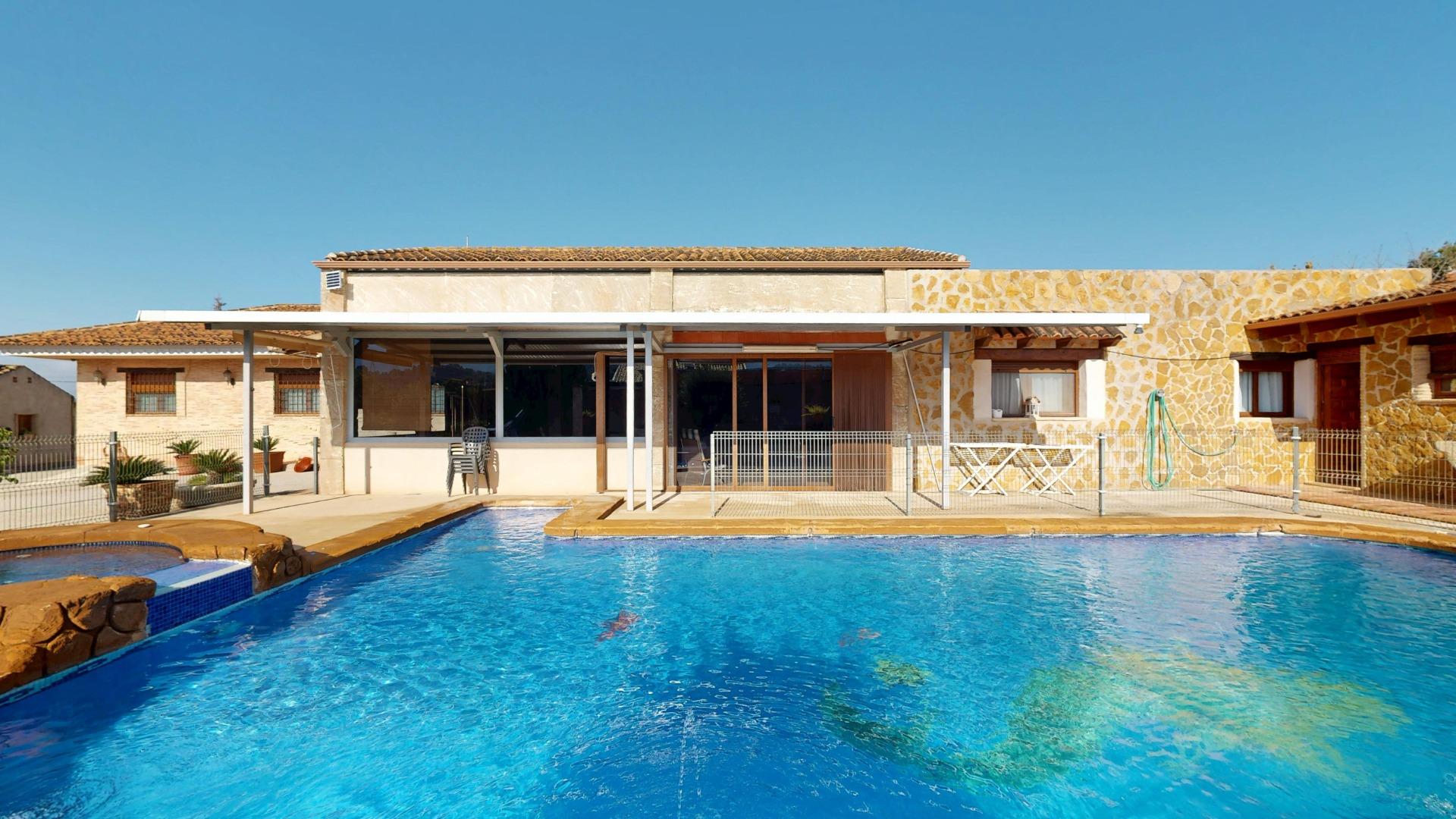 Chalet en venta en Torreguil, Sangonera la Verde
