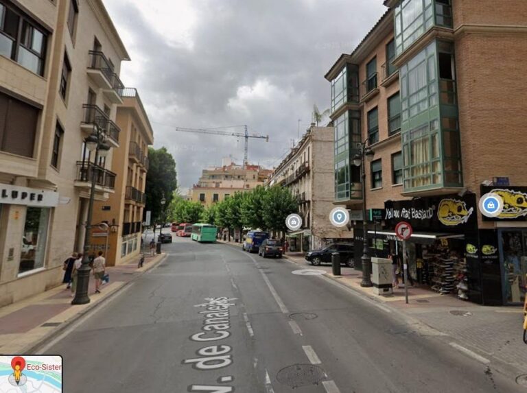 Local comercial en venta en Avenida Juan De Borbon, Murcia