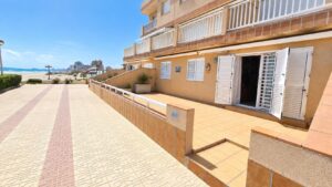 Piso en venta en Playa de las Gaviotas-El Pedrucho, La Manga del Mar Menor
