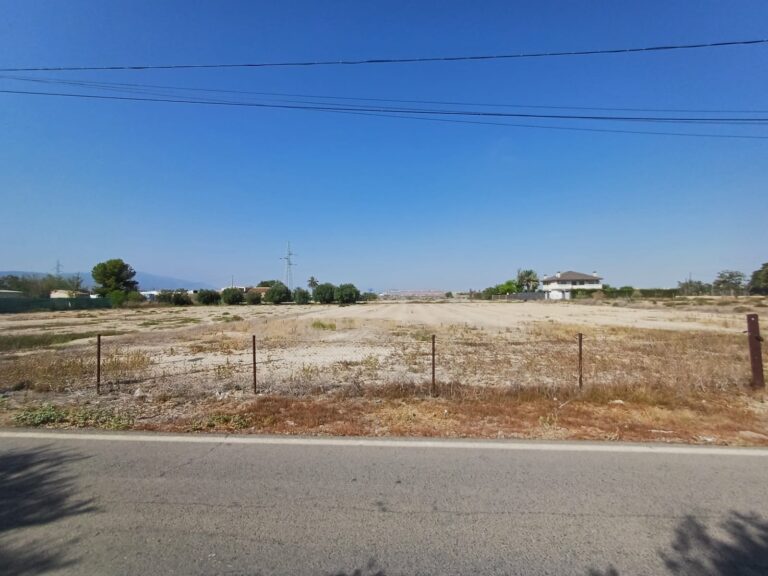 Terreno urbano en venta en El Palmar, Murcia