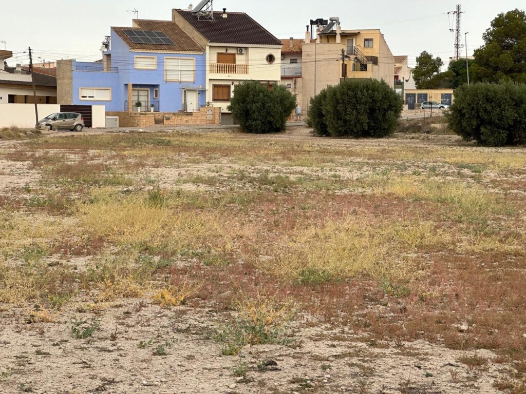 Terreno urbano en venta en ESTACION DE BLANCA  BLANCA, Blanca