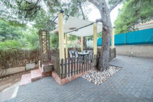 Villa de Lujo en venta en La charca 2, Totana