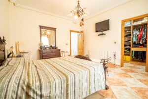 Villa de Lujo en venta en La charca 2, Totana