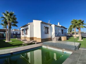 Chalet en venta en Gea Y Truyols, Murcia